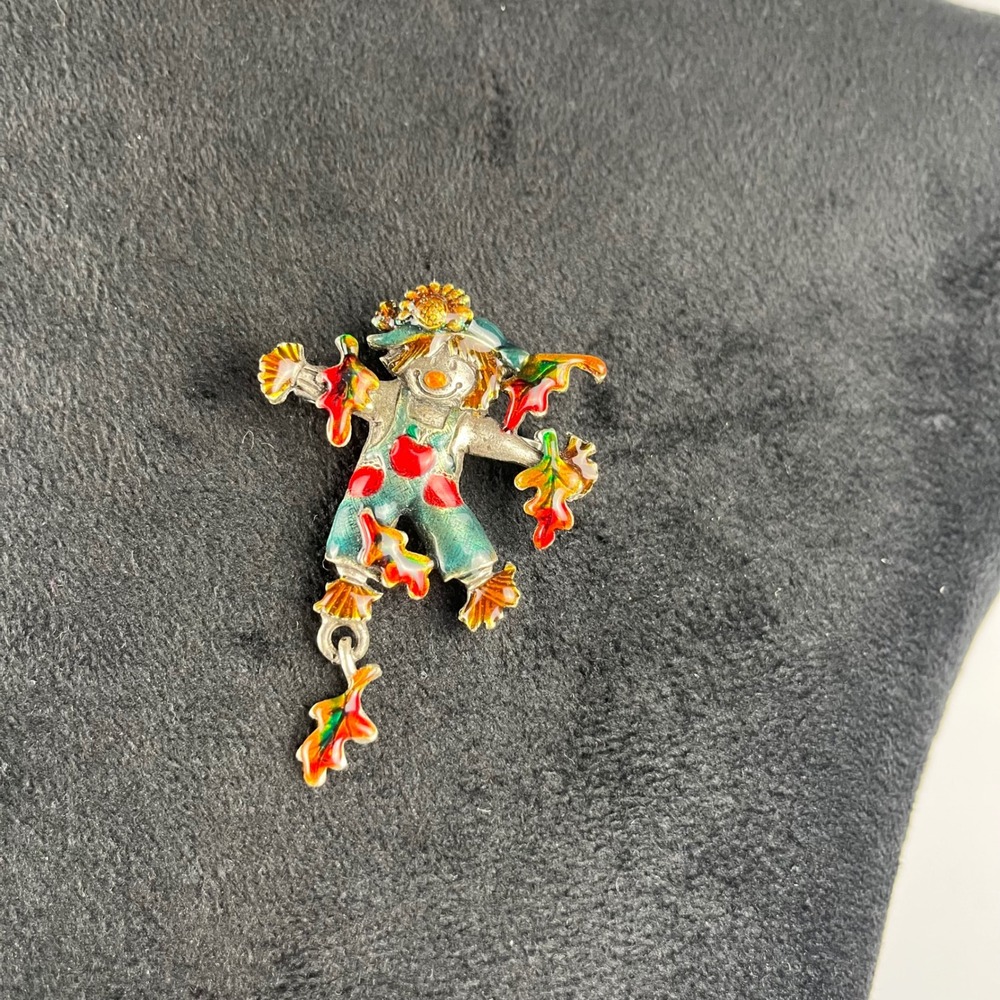 Vtg AJMO Scarecrow‎ Pin Brooch Hanging Leaf Harvest Thanksgiving Jewelry Whimsy